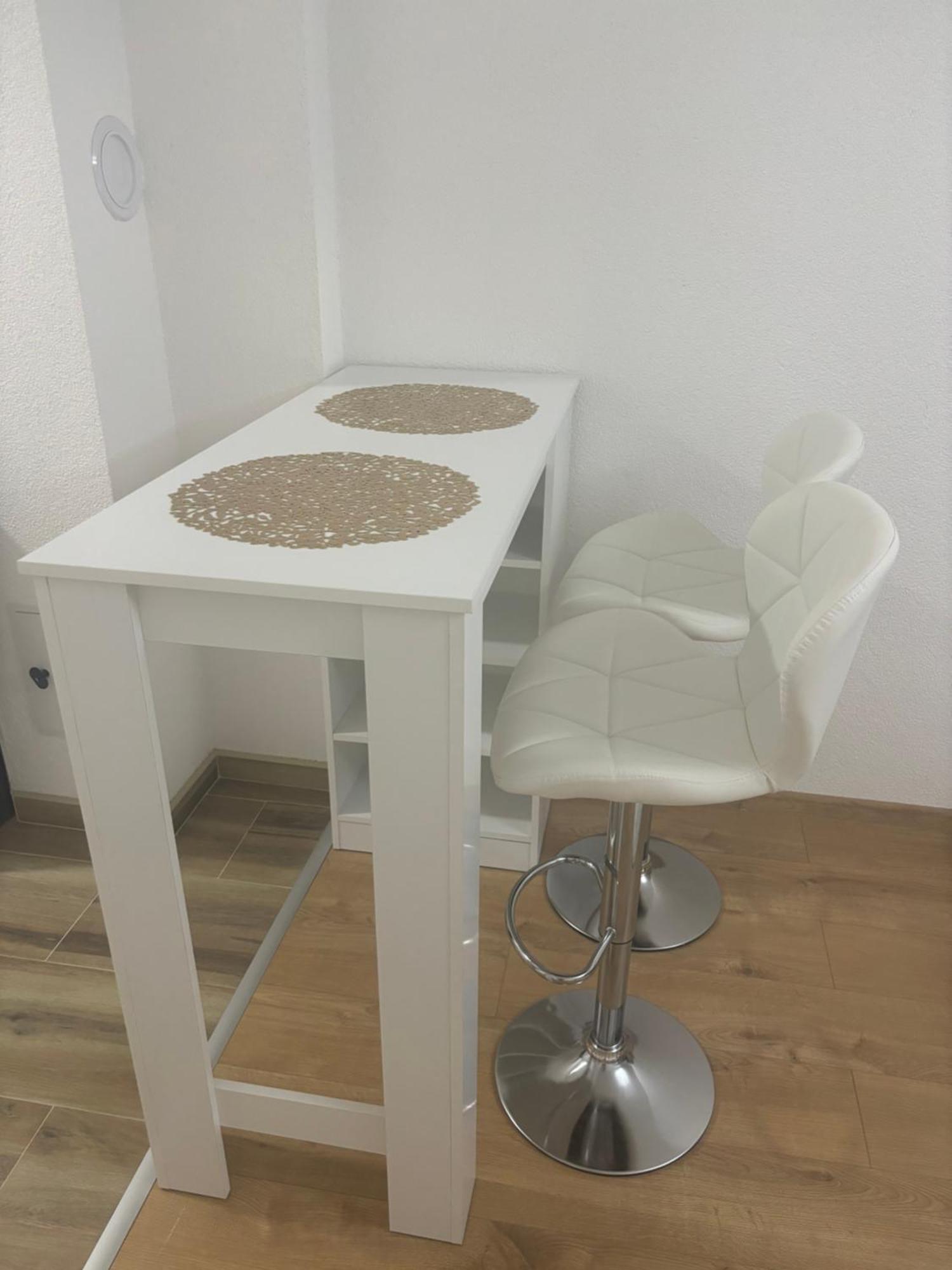 Aura Travnik
